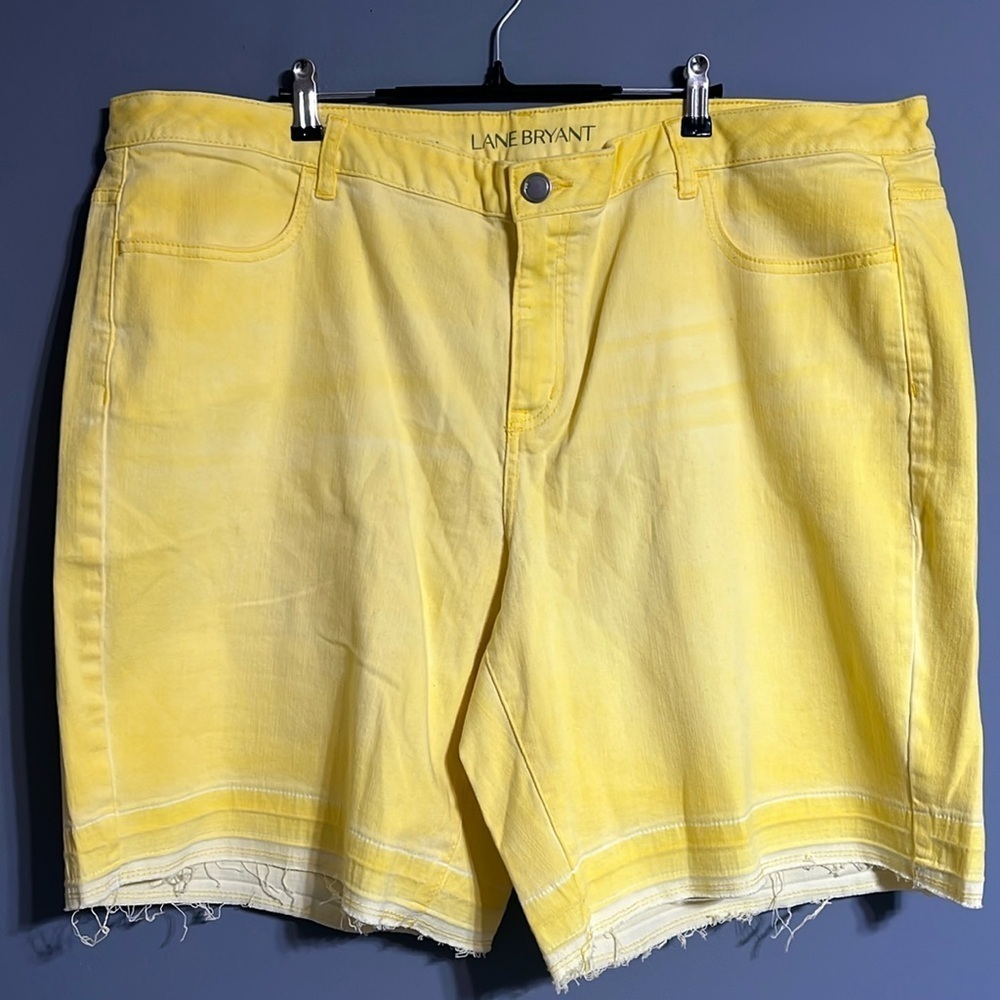 Lane Bryant yellow Jean shorts Bermuda raw hem style size 24W
